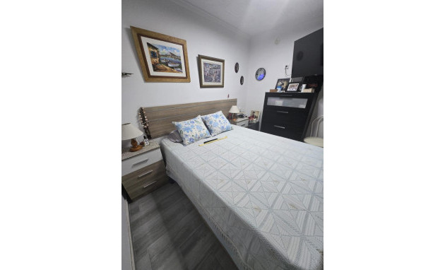 Herverkoop - Bungalow - Gelijkvloers - Torrevieja - La Siesta - El Salado - Torreta