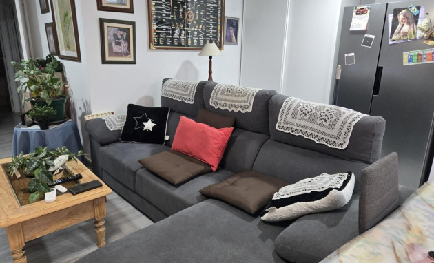 Herverkoop - Bungalow - Gelijkvloers - Torrevieja - La Siesta - El Salado - Torreta
