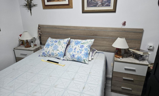 Herverkoop - Bungalow - Gelijkvloers - Torrevieja - La Siesta - El Salado - Torreta