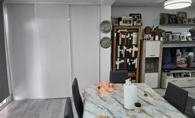 Herverkoop - Bungalow - Gelijkvloers - Torrevieja - La Siesta - El Salado - Torreta