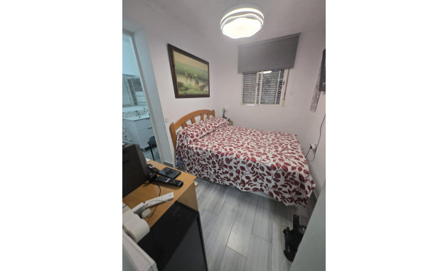 Herverkoop - Bungalow - Gelijkvloers - Torrevieja - La Siesta - El Salado - Torreta