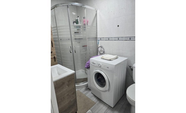Herverkoop - Bungalow - Gelijkvloers - Torrevieja - La Siesta - El Salado - Torreta