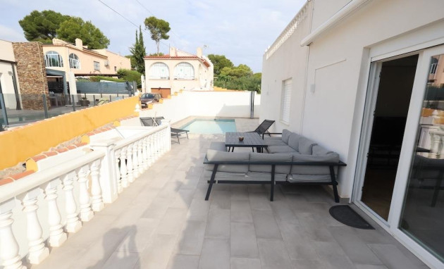 Herverkoop - Villa - Torrevieja - Los Balcones - Los Altos del Edén