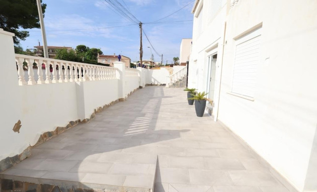 Herverkoop - Villa - Torrevieja - Los Balcones - Los Altos del Edén