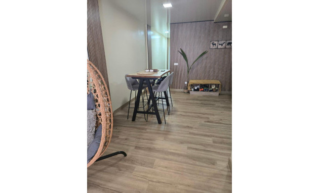 Resale - Apartment - Torrevieja - torrevieja