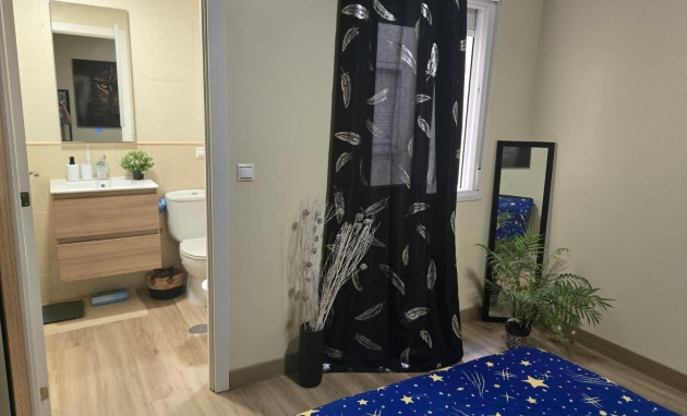 Resale - Apartment - Torrevieja - torrevieja