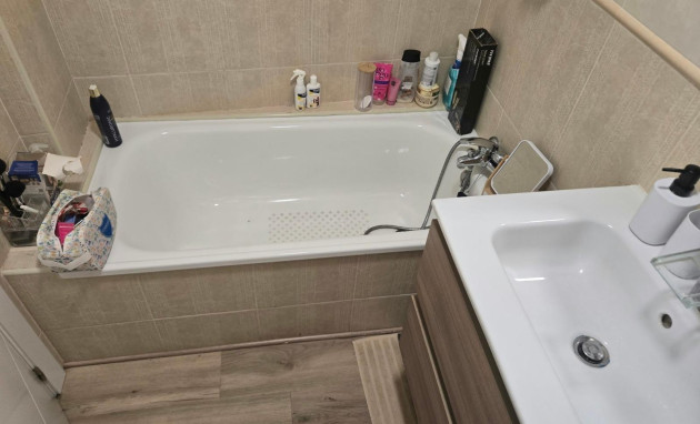 Resale - Apartment - Torrevieja - torrevieja