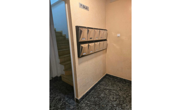 Resale - Apartment - Torrevieja - torrevieja