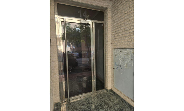 Resale - Apartment - Torrevieja - torrevieja