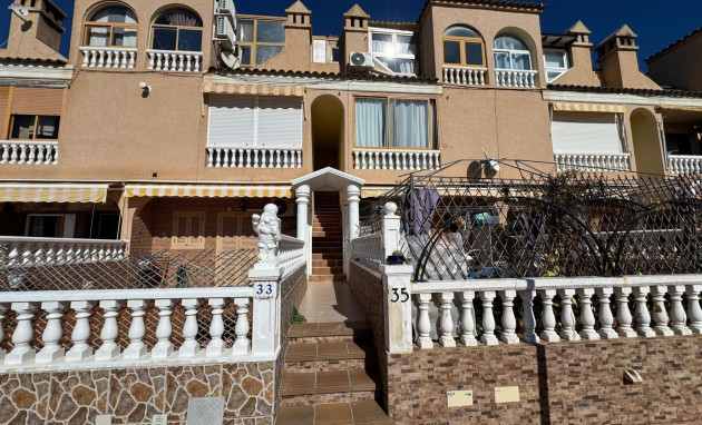 Resale - Bungalow - Groundfloor - Torrevieja - Los Balcones - Los Altos del Edén