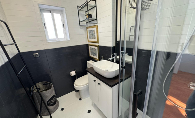 Resale - Bungalow - Groundfloor - Torrevieja - Los Balcones - Los Altos del Edén