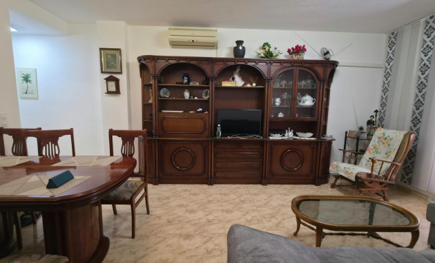 Herverkoop - Apartment - Torrevieja - Paseo maritimo