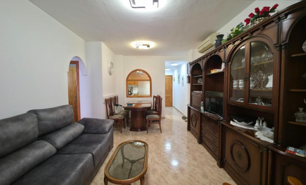 Herverkoop - Apartment - Torrevieja - Paseo maritimo