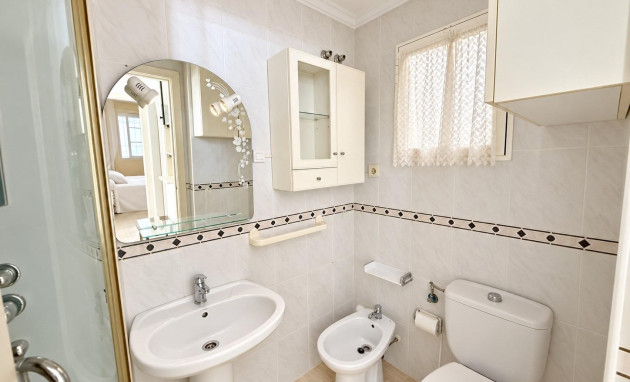 Herverkoop - Bungalow - Gelijkvloers - Torrevieja - Torreblanca