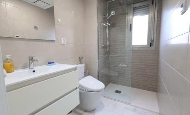 Herverkoop - Villa - Orihuela Costa - Villamartín-Las Filipinas