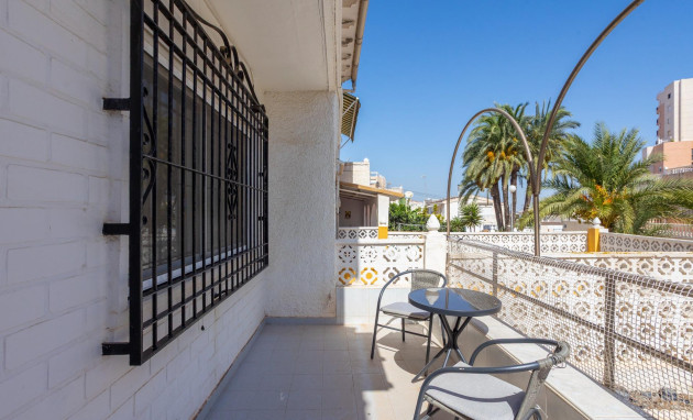 Herverkoop - Bungalow - Gelijkvloers - Torrevieja - Torre del moro
