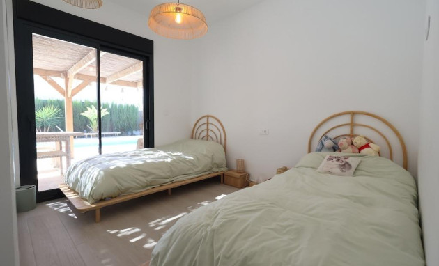 Resale - Villa - Algorfa - Comunidad valenciana