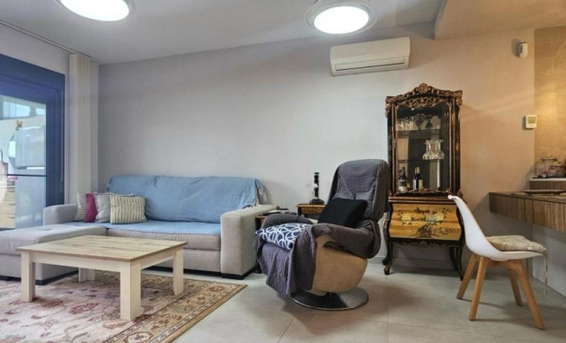 Resale - Apartment - Guardamar del Segura - Urbanizaciones