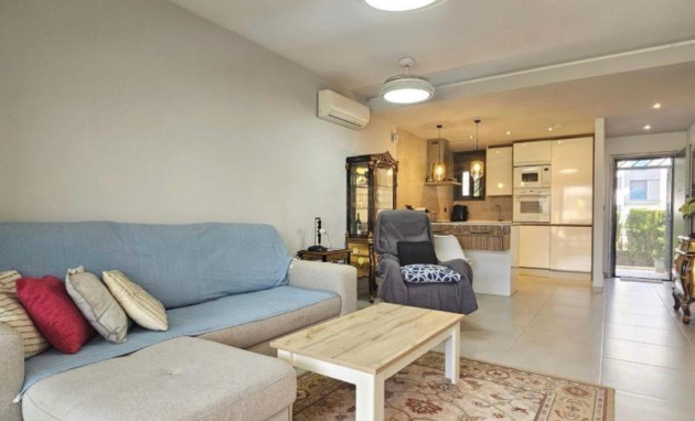 Resale - Apartment - Guardamar del Segura - Urbanizaciones