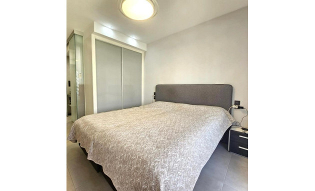 Resale - Apartment - Guardamar del Segura - Urbanizaciones