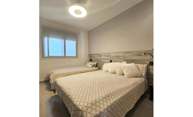 Resale - Apartment - Guardamar del Segura - Urbanizaciones