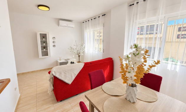 Herverkoop - Apartment - Torrevieja - Centro