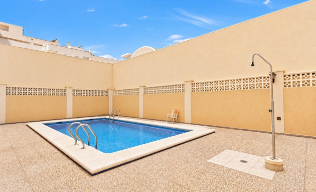 Herverkoop - Apartment - Torrevieja - Centro
