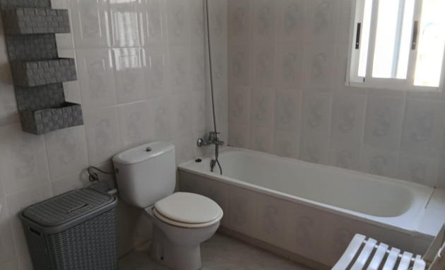 Herverkoop - Apartment - Torrevieja - La Mata pueblo