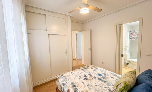 Herverkoop - Apartment - Torrevieja - Centro