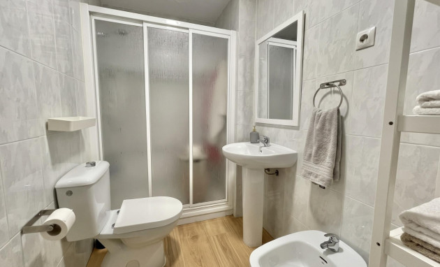 Herverkoop - Apartment - Torrevieja - Centro