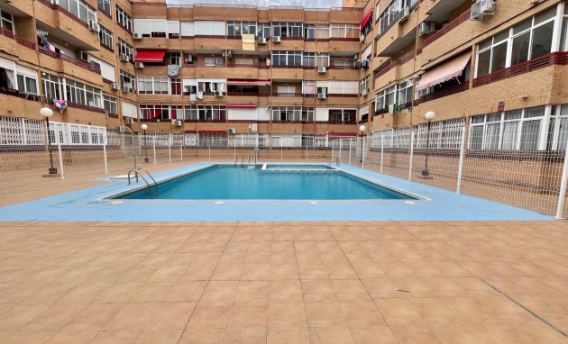 Herverkoop - Apartment - Torrevieja - Centro