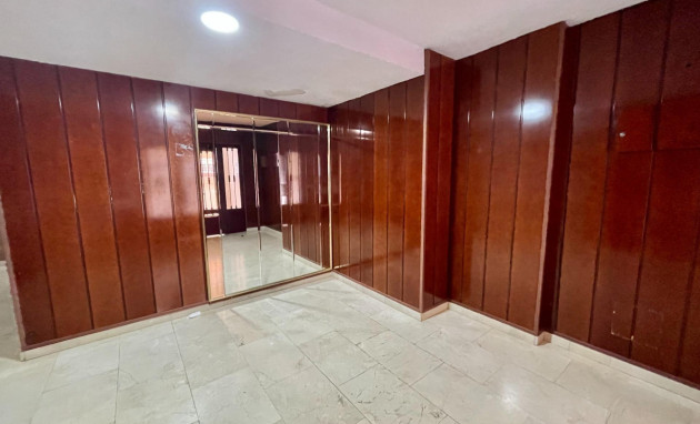 Herverkoop - Apartment - Torrevieja - Centro