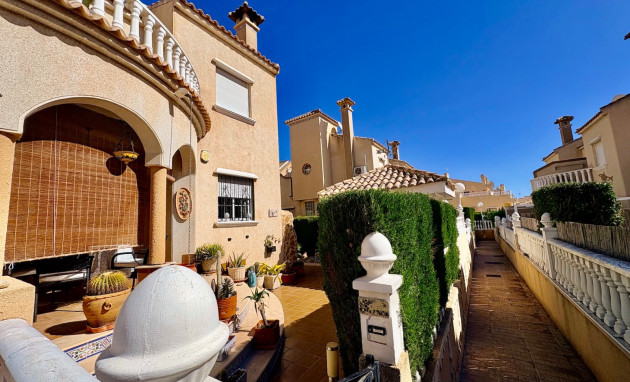 Herverkoop - Terraced house - Orihuela Costa - Playa Flamenca