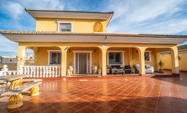 Resale - Villa - Torrevieja - LOS BALCONES - LOS ALTOS