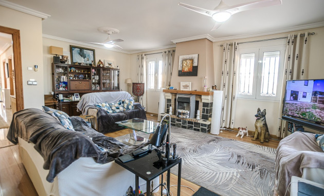 Resale - Villa - Torrevieja - LOS BALCONES - LOS ALTOS