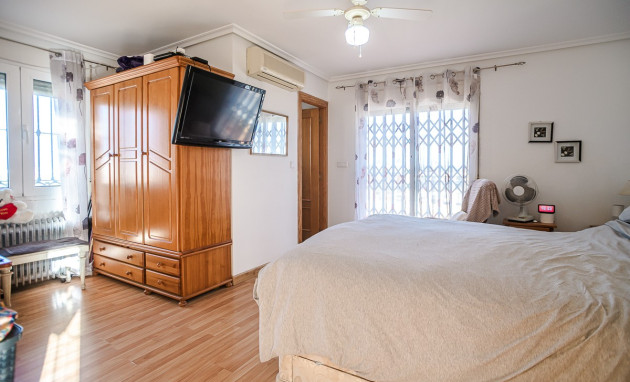Resale - Villa - Torrevieja - LOS BALCONES - LOS ALTOS
