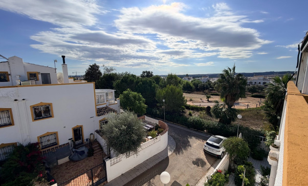 Resale - Townhouse - Orihuela - Entre Naranjos Vistabella