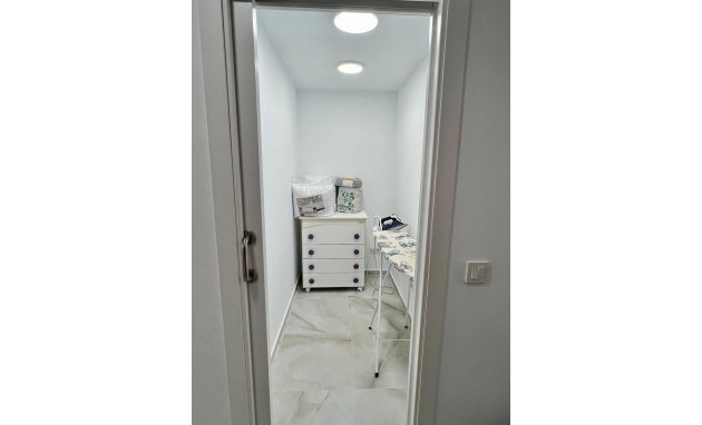 Herverkoop - Herenhuis - Torrevieja - Los balcones