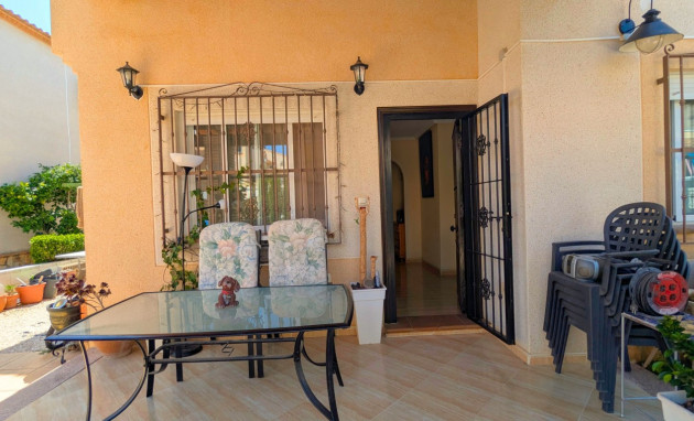 Reventa - Quad House - Lo Crispin