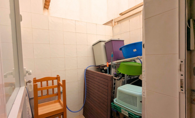 Reventa - Quad House - Lo Crispin