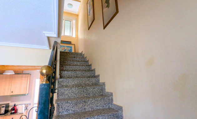 Reventa - Quad House - Lo Crispin