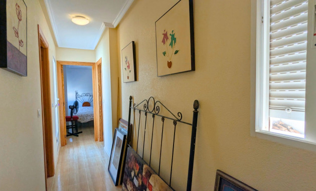 Reventa - Quad House - Lo Crispin