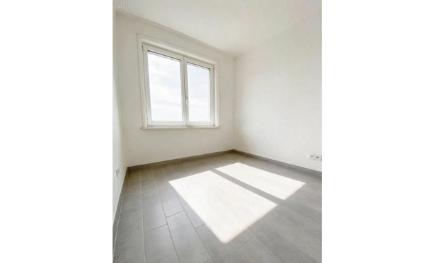 Revente - Apartment - Torrevieja - Centro