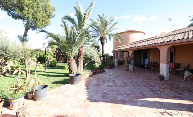 Resale - Villa - Torrevieja - El chaparral