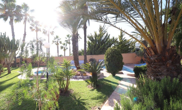 Resale - Villa - Torrevieja - El chaparral