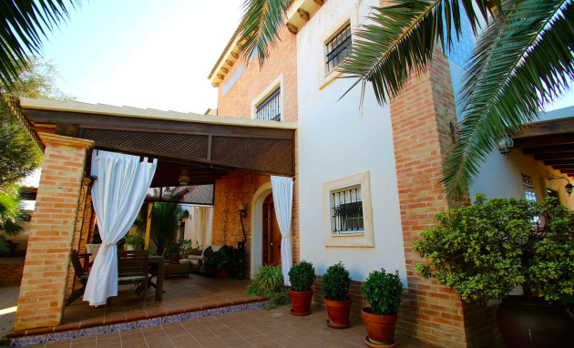 Resale - Villa - Torrevieja - Aguas Nuevas II