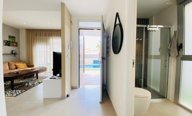 Reventa - Villa - Orihuela Costa - Montezenia