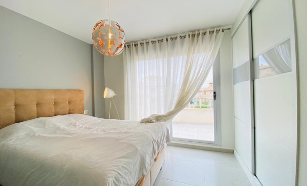 Reventa - Villa - Orihuela Costa - Montezenia