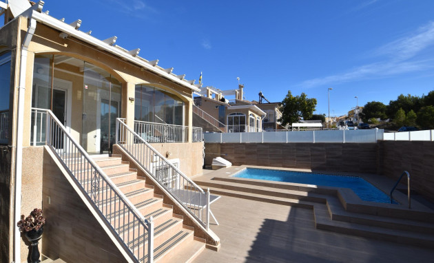 Resale - Villa - Torrevieja - Los altos