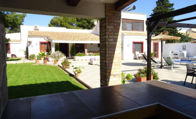 Resale - Villa - Orihuela Costa - Lomas de Cabo Roig